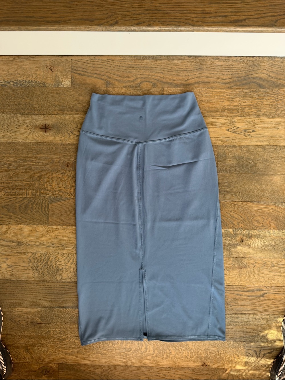 lululemon athletica Slim-Fit High-Rise Midi Skirt — Dusty Blue - Picture 2 of 4